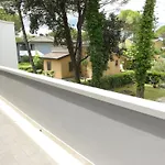 Bright Flat With Pool-beahost Apartment *