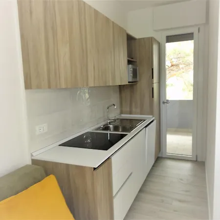 Bright Flat With Pool-beahost *