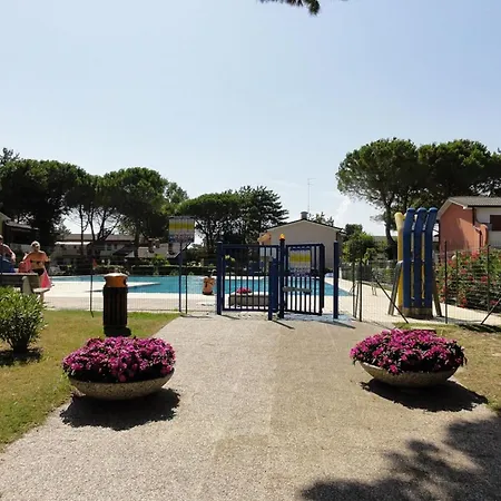 Bright Flat With Pool-beahost Lejlighed Bibione