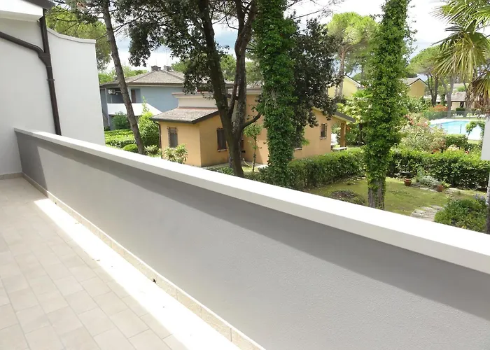 Bright Flat With Pool-beahost Apartment *