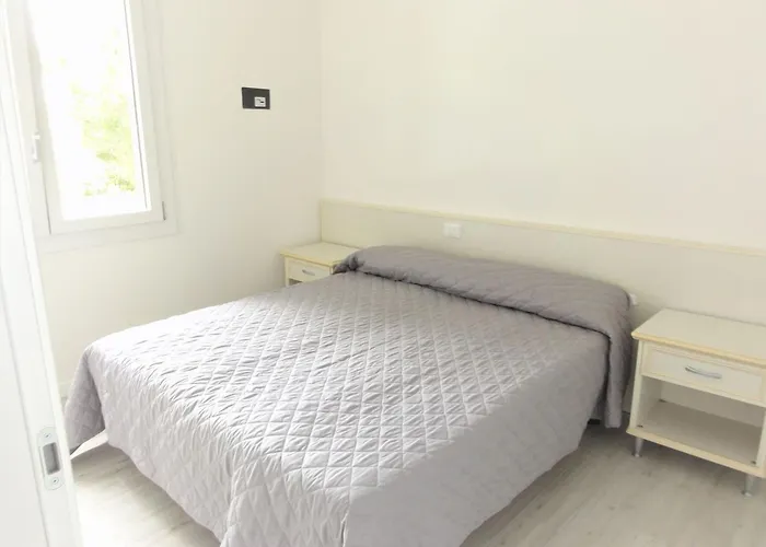 Bright Flat With Pool-beahost *